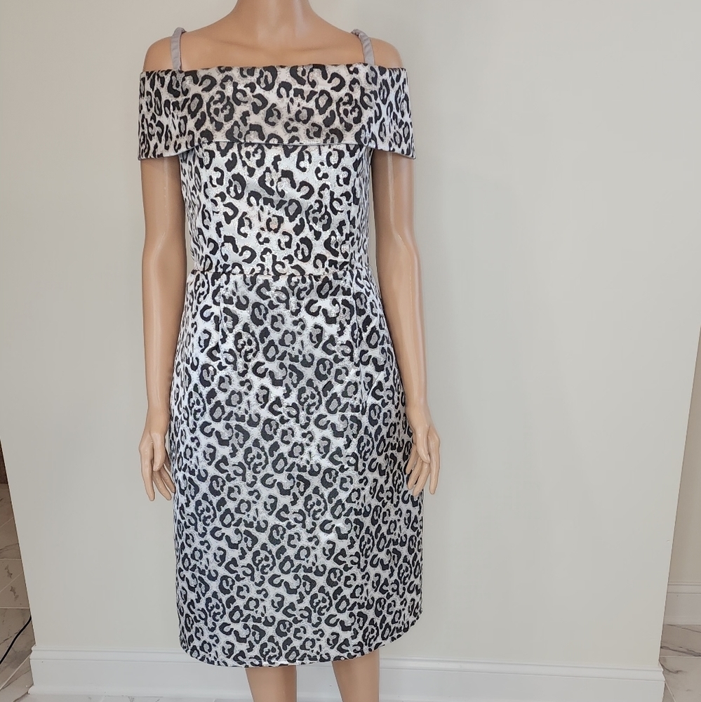 𝅺New and company metallic animal print sheat dress - Picture 2 of 10